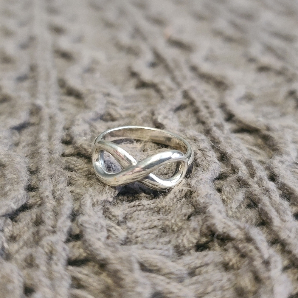 James Avery Infinity Ring Gem